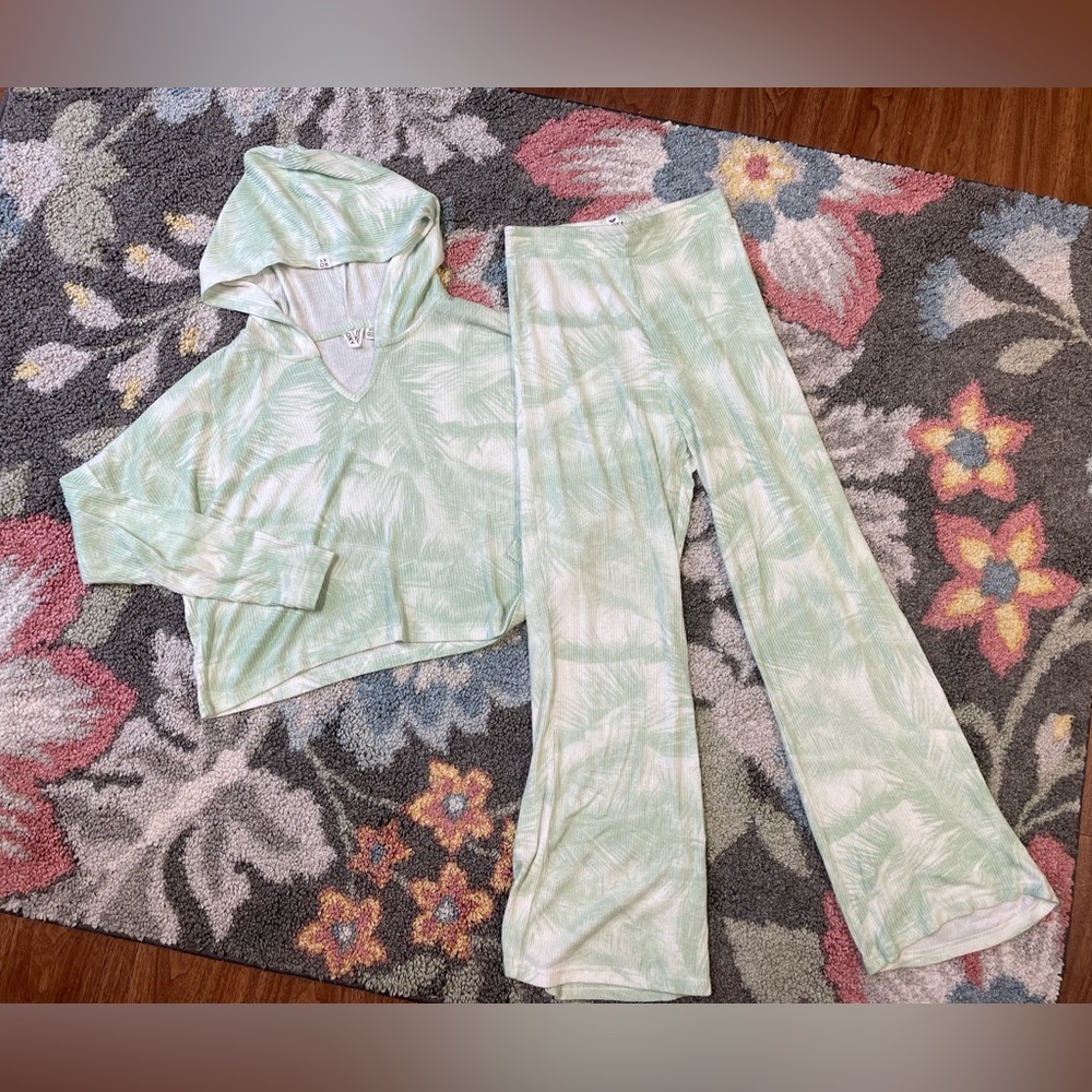 Roxy 2 Piece XS Set